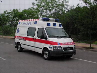 鹿寨县救护车护送